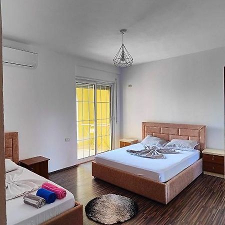 Appartamento Familiare Di Toni Shkodra Exterior foto