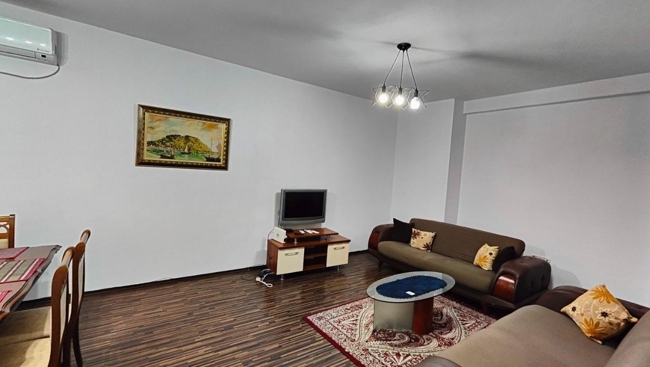 Appartamento Familiare Di Toni Shkodra Exterior foto